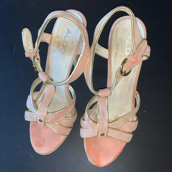 Women's Aldo pink & Gold Heels Size 39 discolouring - Picture 3 of 11